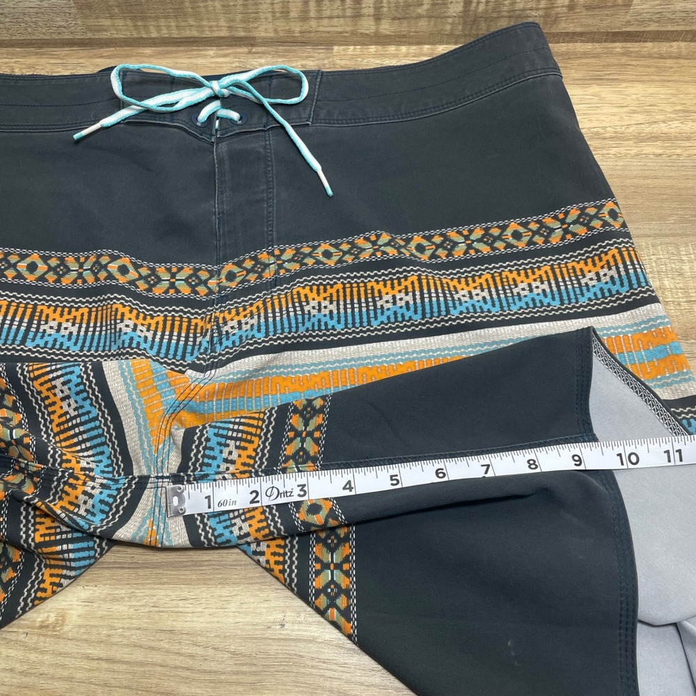 Billabong Platinum X Sundays Board Shorts Mens 38 Charcoal Gray Tribal Print - Picture 6 of 6